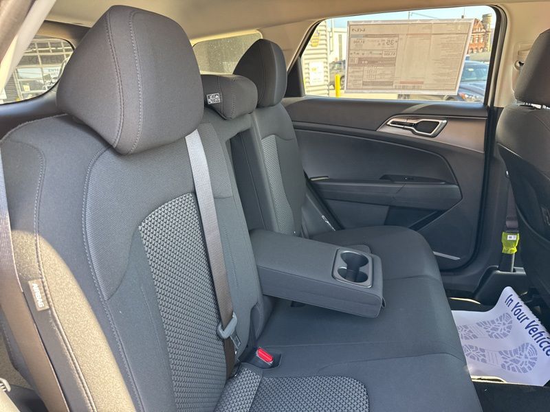 New 2026 Kia Sportage Hybrid SUV