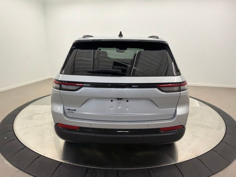 Used 2024 Jeep Grand Cherokee SUV