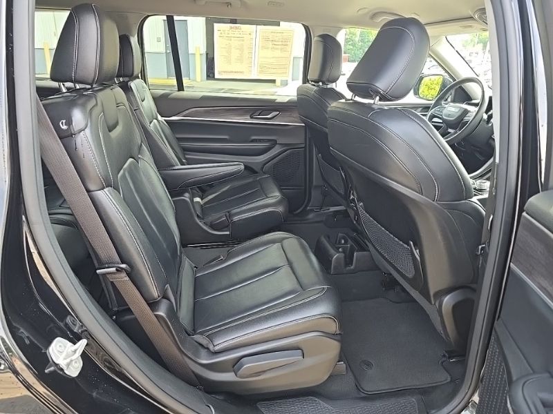 Used 2023 Jeep Grand Cherokee L SUV
