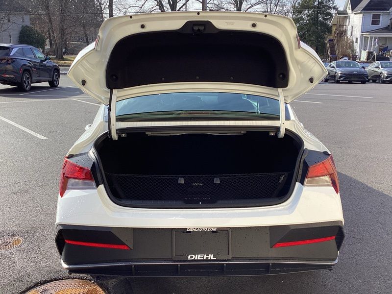 New 2026 Hyundai Elantra Sedan