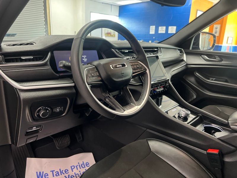 Used 2024 Jeep Grand Cherokee SUV