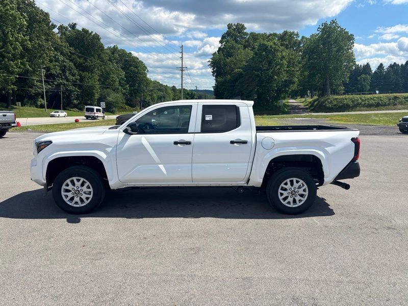 2026 Toyota Tacoma SR - Photo 6