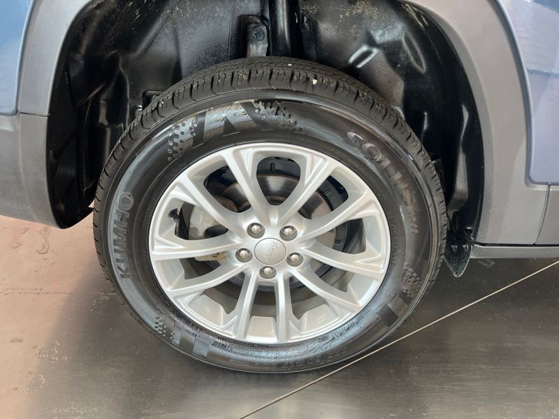 Used 2019 Jeep Cherokee SUV