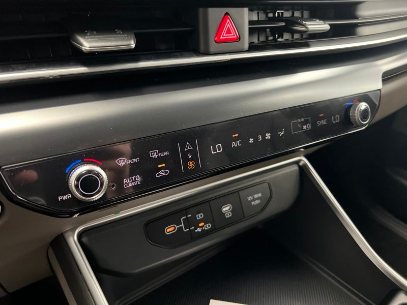New 2027 Kia Carnival MPV Van