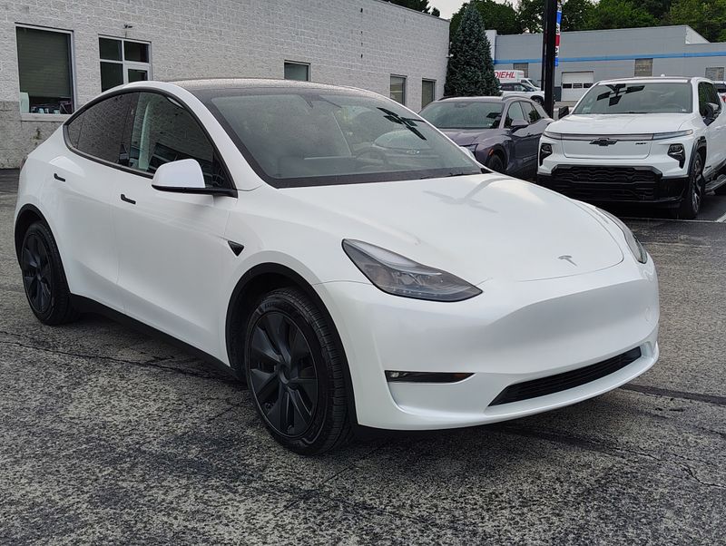 Used 2025 Tesla Model Y SUV