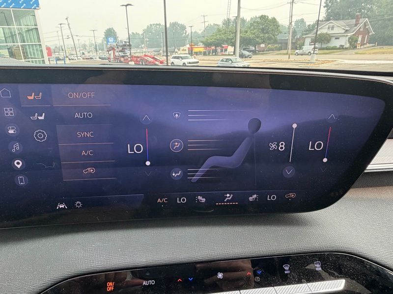 Used 2025 Buick Enclave SUV