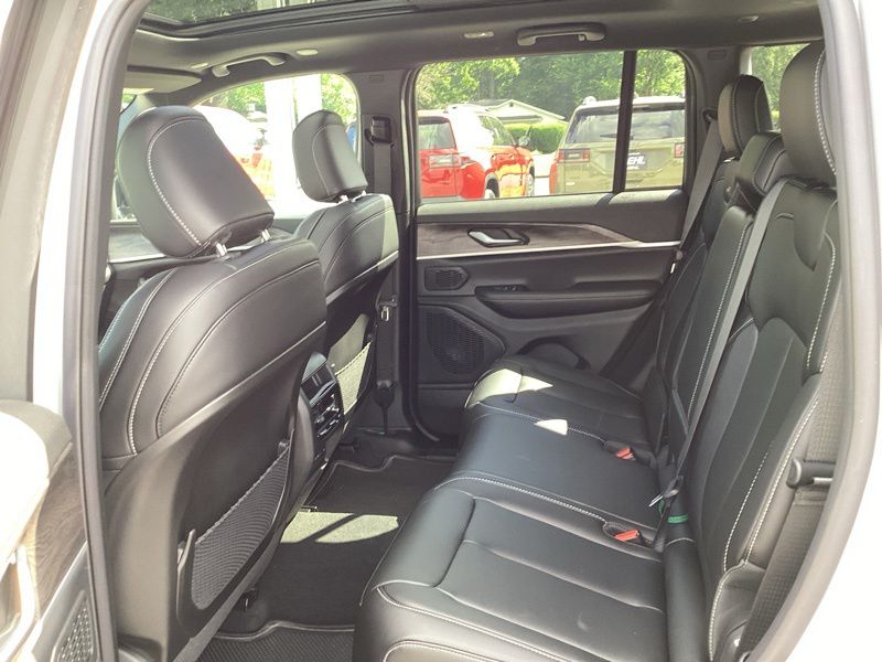 New 2026 Jeep Grand Cherokee SUV