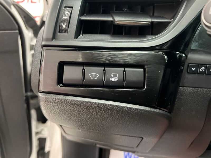 Used 2024 Lexus ES Sedan