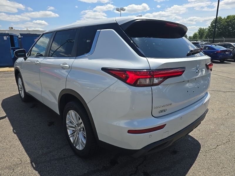 Used 2023 Mitsubishi Outlander SUV