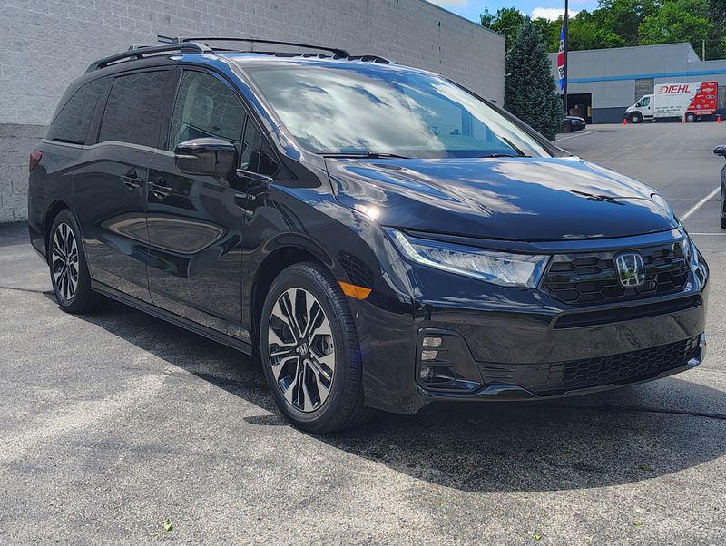 Used 2025 Honda Odyssey Van