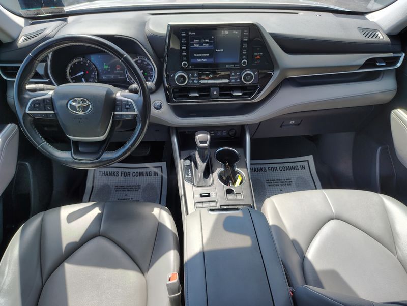 Used 2022 Toyota Highlander SUV