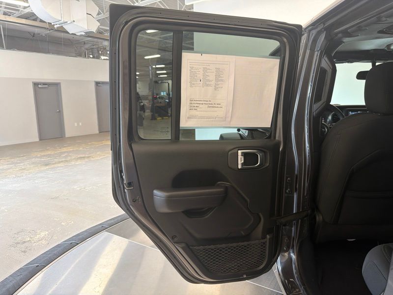 Used 2019 Jeep Wrangler SUV