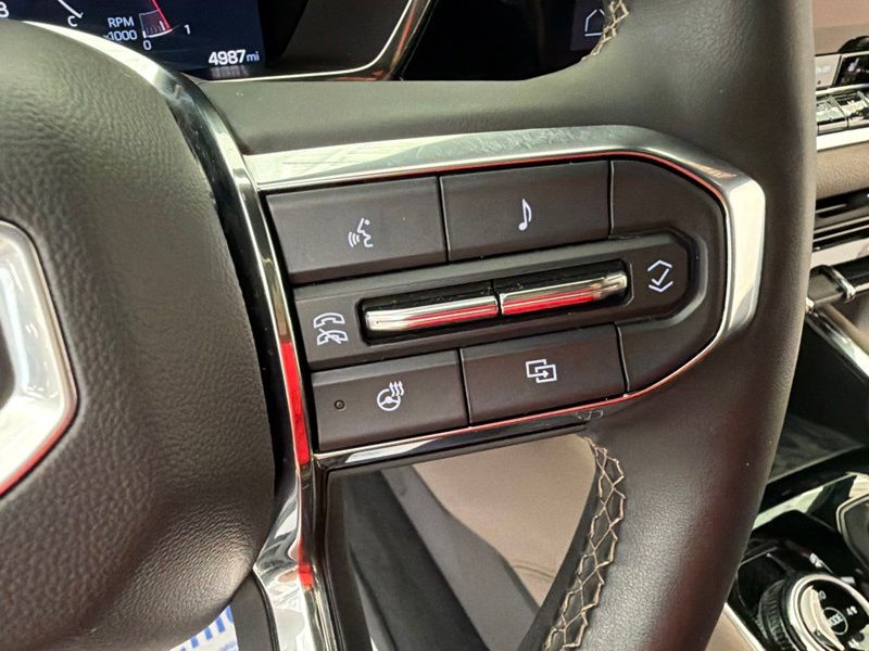 Used 2024 GMC Canyon Truck