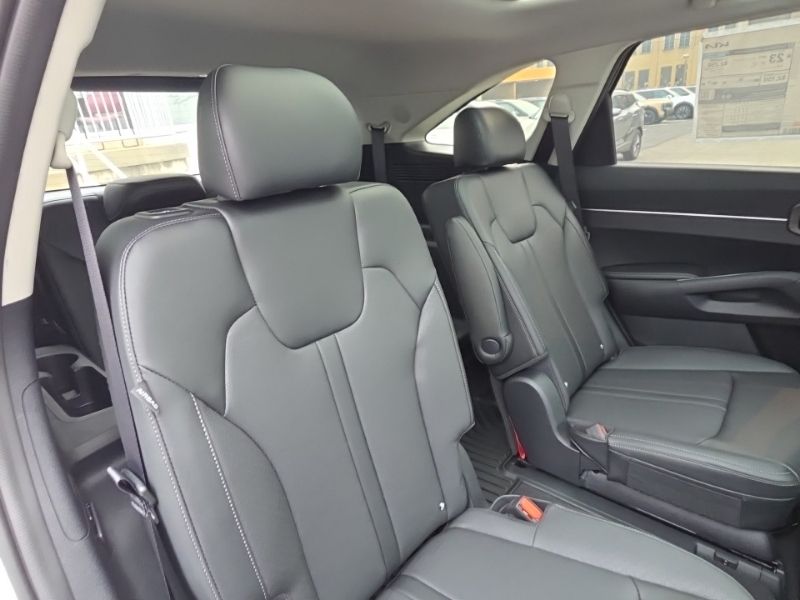 New 2026 Kia Sorento SUV