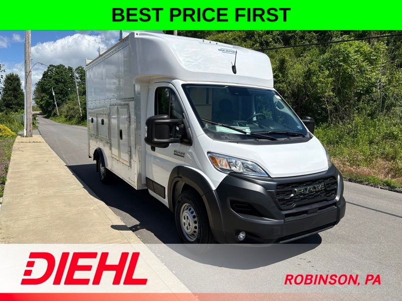 Bright White Clearcoat 2025 RAM ProMaster Chassis   9-Speed Automatic