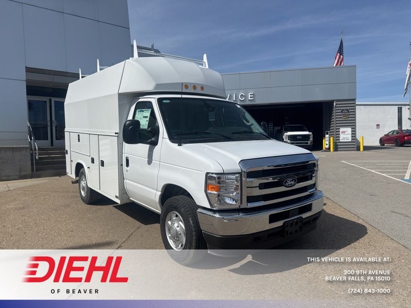 2026 Ford E-Series Chassis E-350 SD Cutaway 138 RWD