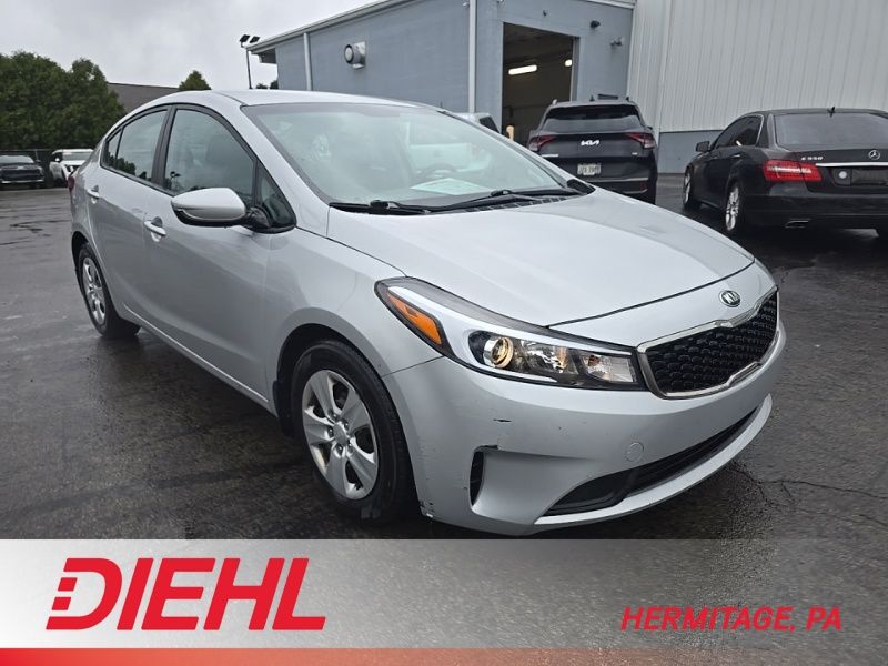 2017 Kia Forte LX AT's photo