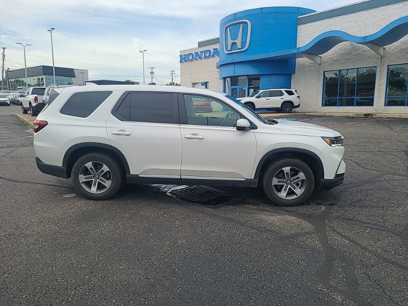 Used 2024 Honda Pilot SUV