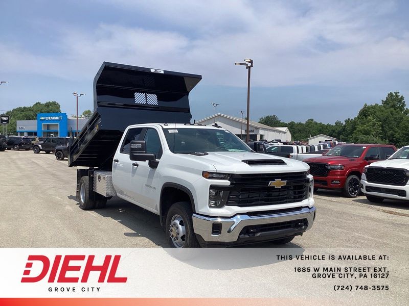 Summit White 2026 Chevrolet Silverado 3500HD Pickup Truck Four-Wheel Drive Automatic
