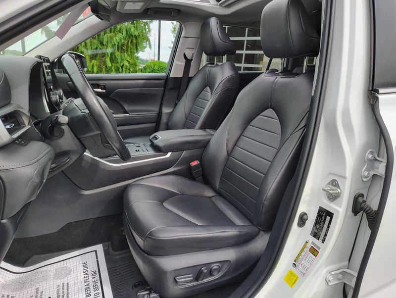 Used 2023 Toyota Highlander SUV