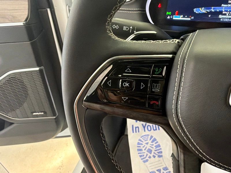 Used 2023 Jeep Grand Cherokee SUV