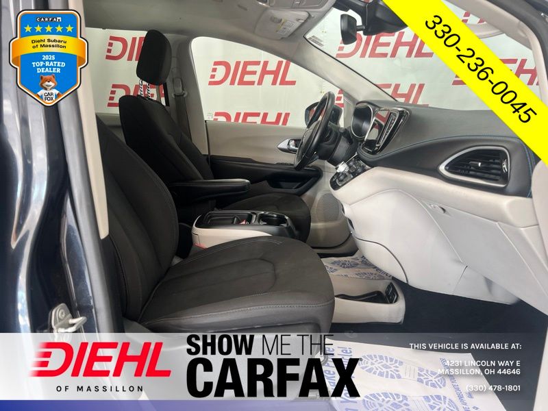 Used 2021 Chrysler Pacifica Van