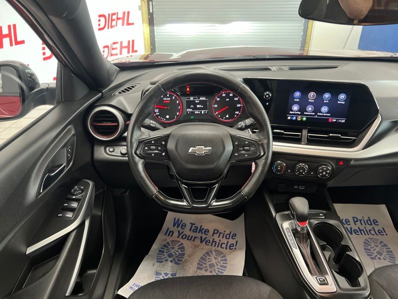 Used 2025 Chevrolet Trax SUV