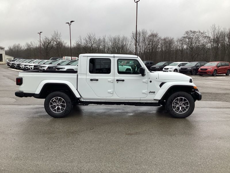 New 2026 Jeep Gladiator Truck