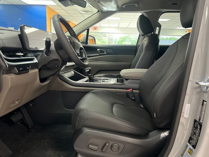 New 2027 Kia Carnival MPV Van
