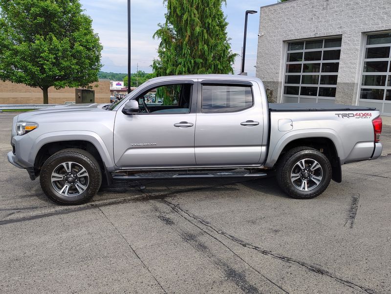 Used 2017 Toyota Tacoma Truck