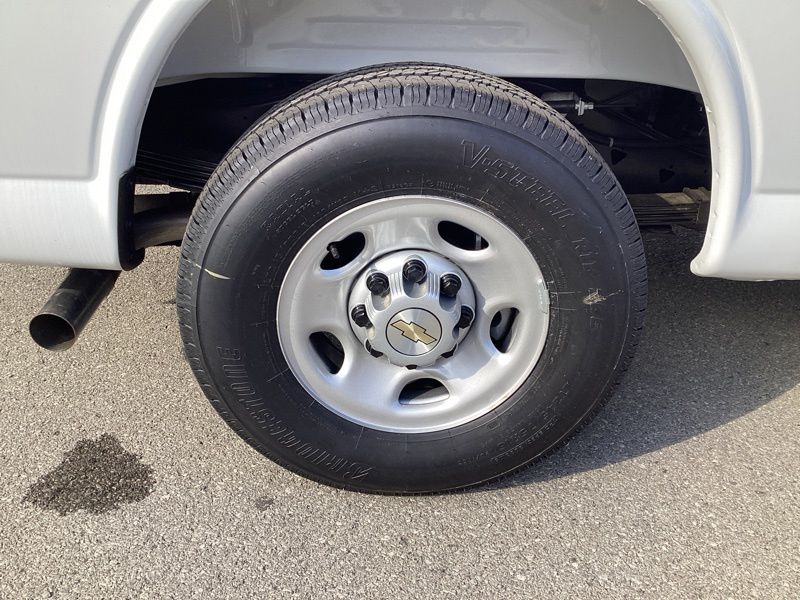 New 2026 Chevrolet Express 3500 Van