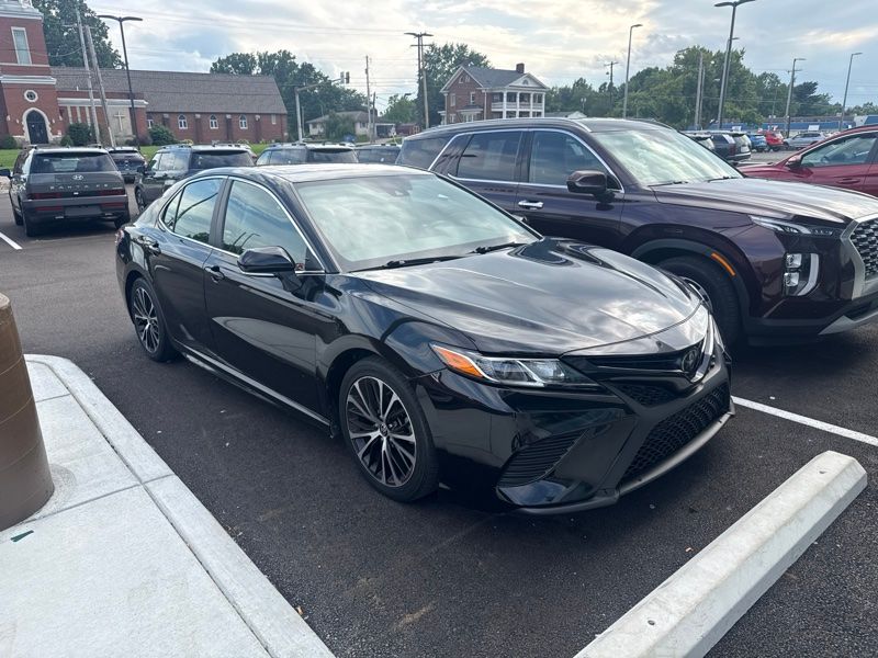 Used 2020 Toyota Camry Sedan