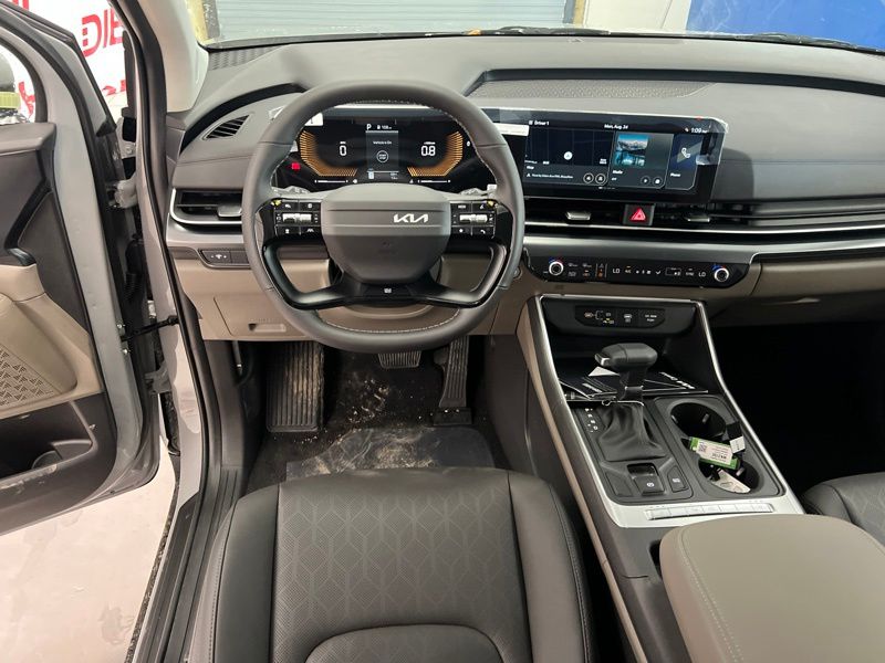 New 2027 Kia Carnival MPV Van
