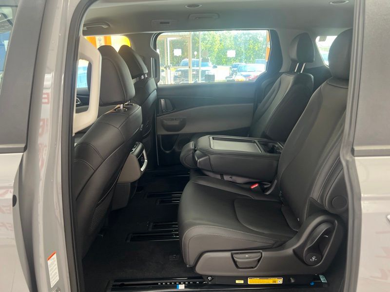 New 2027 Kia Carnival MPV Van