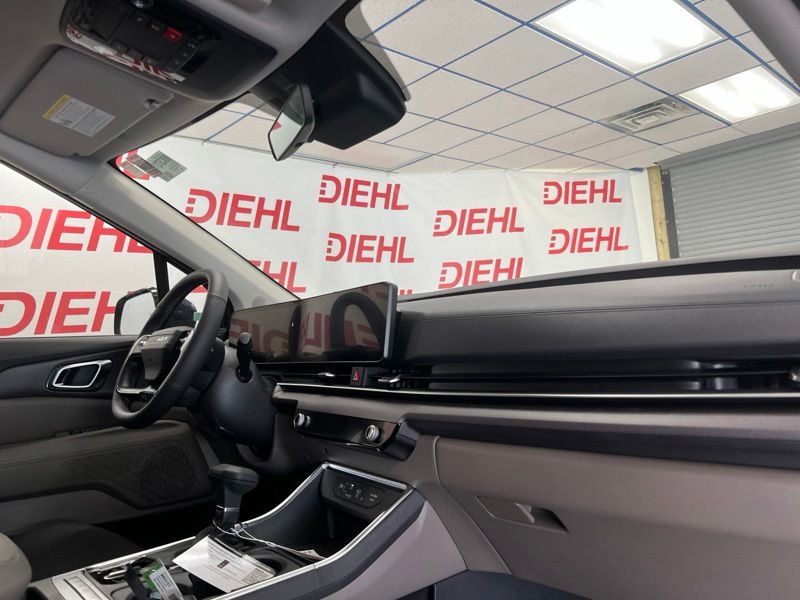 New 2027 Kia Carnival MPV Van