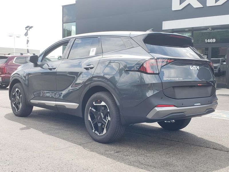 New 2027 Kia Sportage Hybrid SUV