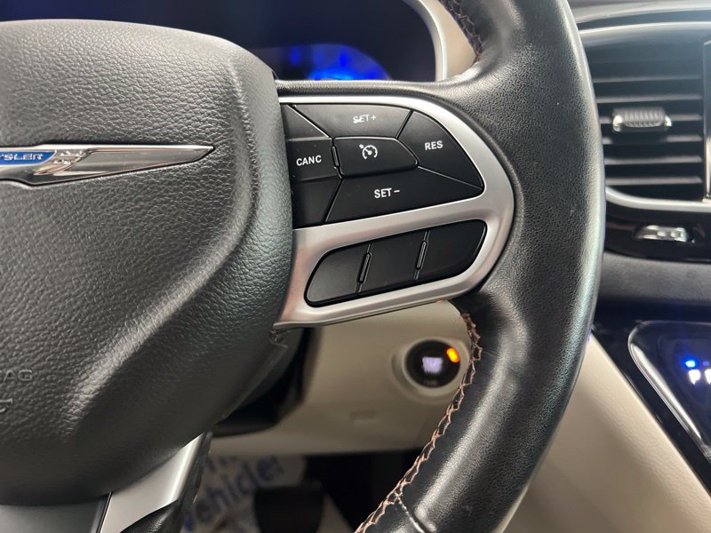 Used 2019 Chrysler Pacifica Van