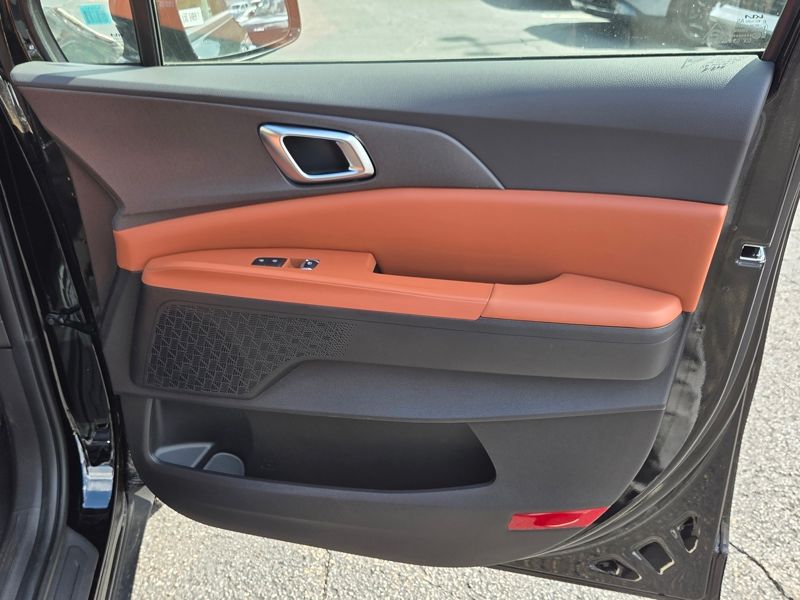 New 2026 Kia Carnival Hybrid Van