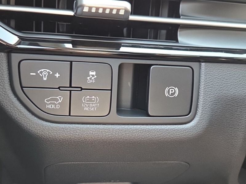 New 2027 Kia Sportage Hybrid SUV
