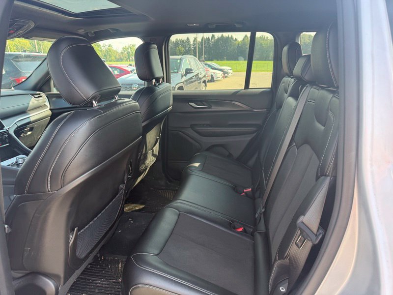 Used 2024 Jeep Grand Cherokee SUV