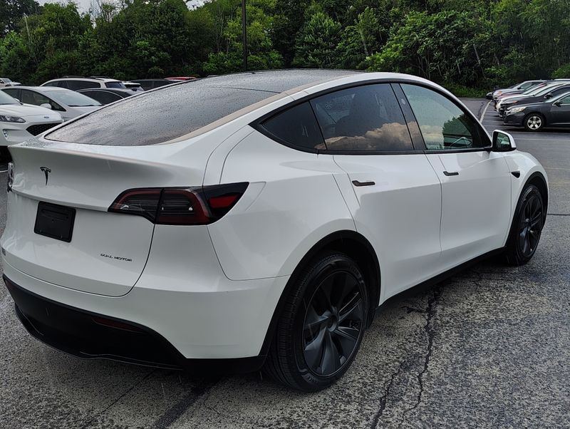 Used 2025 Tesla Model Y SUV