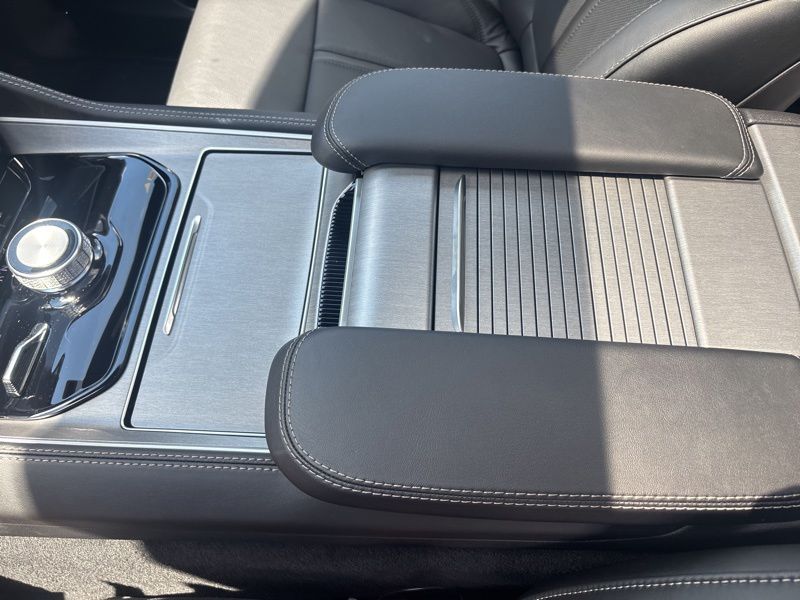 New 2026 Jeep Grand Wagoneer SUV