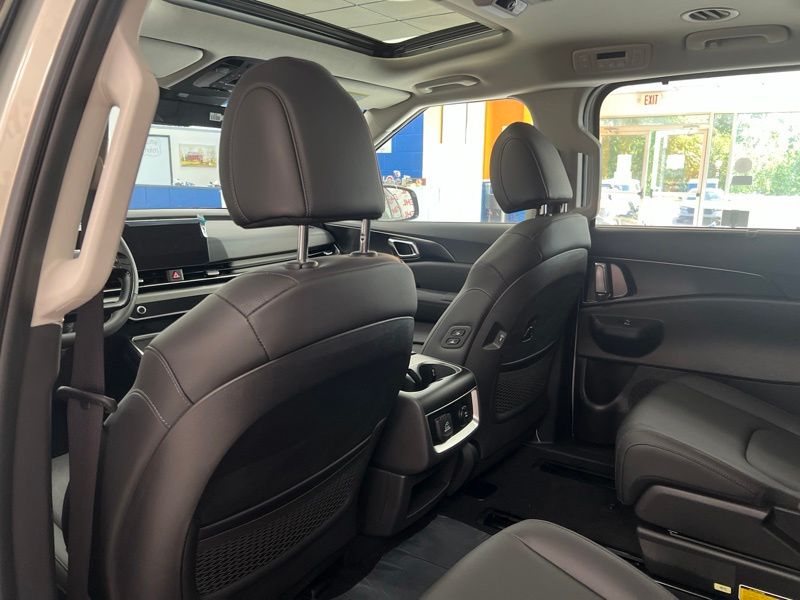 New 2027 Kia Carnival MPV Van
