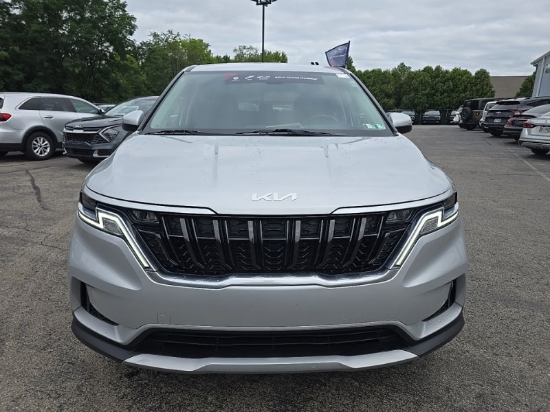 Used 2022 Kia Carnival Van