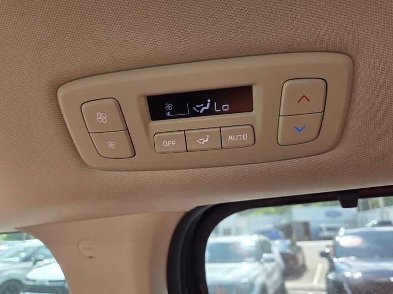 New 2026 Kia Carnival Hybrid Van