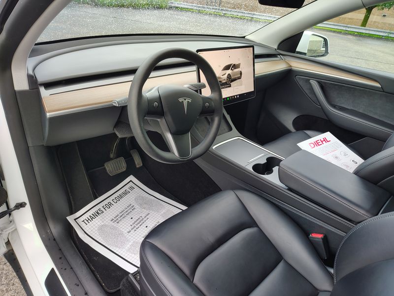 Used 2025 Tesla Model Y SUV