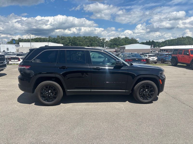 New 2026 Jeep Grand Cherokee SUV