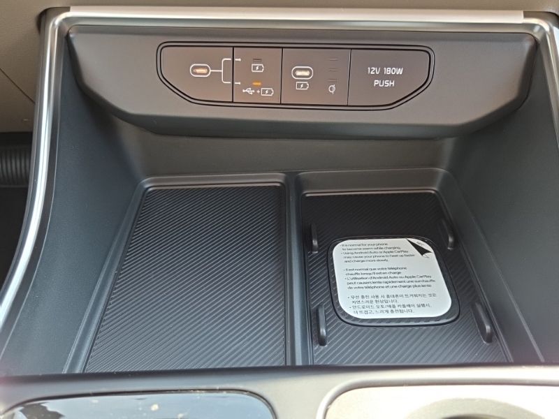 New 2027 Kia Carnival MPV Hybrid Van