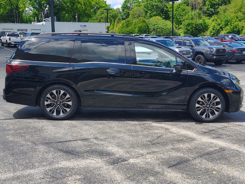 Used 2025 Honda Odyssey Van