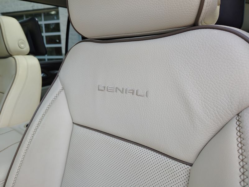 Used 2024 GMC Yukon SUV